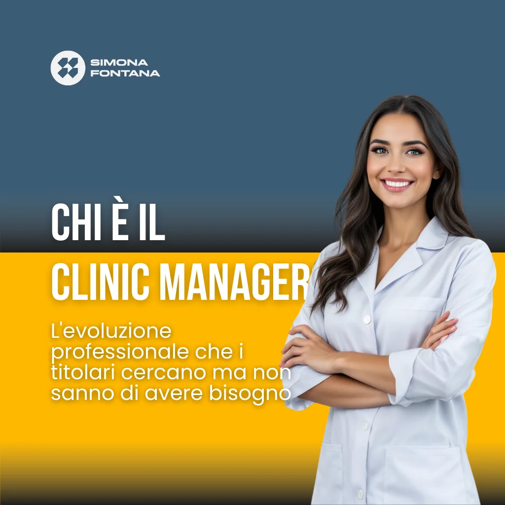 Clinic manager odontoiatrica in giacca al banco accettazione mentre sovrintende allo studio, il ruolo raccontato da Simona Fontana
